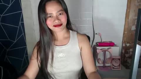 Snapshot of lilsweet_marie chatting on September 10, 6:35 am Lilsweet marie online show from September 10, 6:35 am