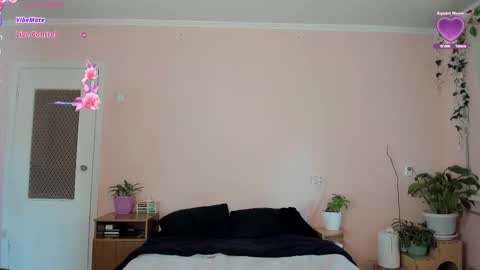 Snapshot of lily__love chatting on September 15, 12:13 pm LILY online show from September 15, 12:13 pm