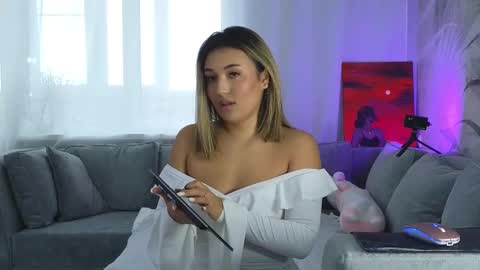 Snapshot of lily_foster_ chatting on February 20, 12:36 pm Lily online show from February 20, 12:36 pm