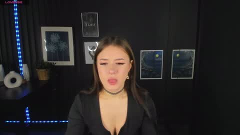 Snapshot of lily_moonlight chatting on December 28, 7:55 am Lily online show from December 28, 7:55 am