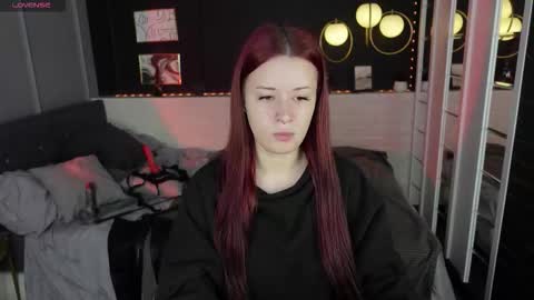 Snapshot of lily_moonlight chatting on October 4, 7:14 am Lily online show from October 4, 7:14 am