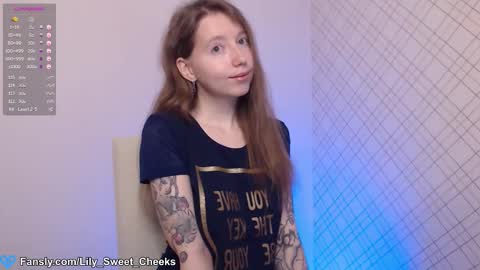 Lily  online show from November 20, 5:52 am