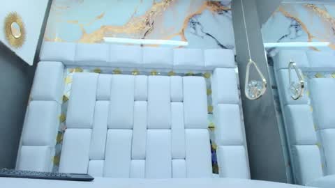 Snapshot of lilyrouse1 chatting on October 2, 3:39 pm Im Lily online show from October 2, 3:39 pm