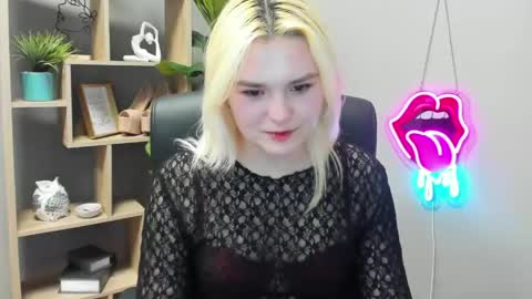 Lily online show from April 23, 12:29 pm