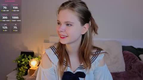 Julie online show from March 8, 7:07 pm