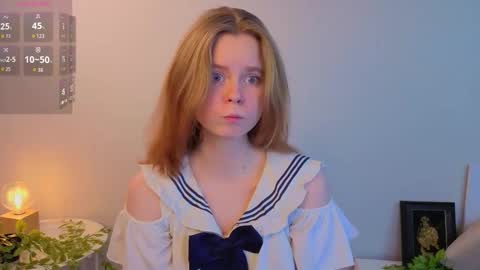 Julie online show from February 22, 8:10 pm