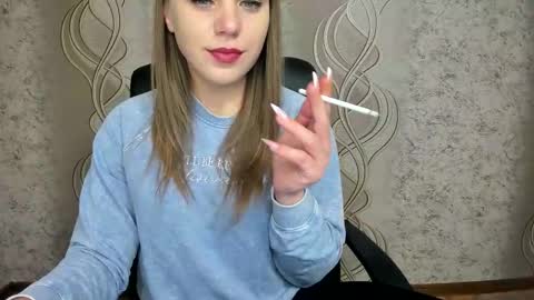 Snapshot of limebabykristi123 chatting on September 28, 12:10 pm online show from September 28, 12:10 pm