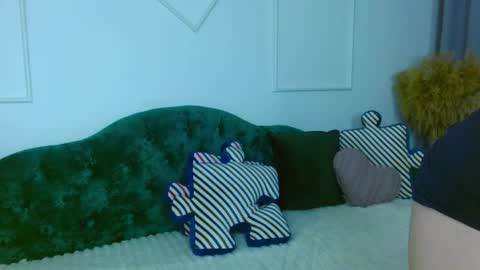 lina_muse_ online show from November 11, 9:56 pm