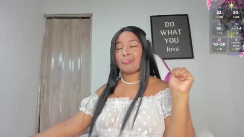 Snapshot of lina_sanchezih chatting on February 21, 2:27 pm LINA SANCHEZ online show from February 21, 2:27 pm
