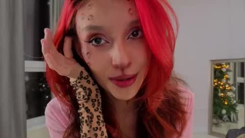 Lina online show from January 8, 5:28 pm