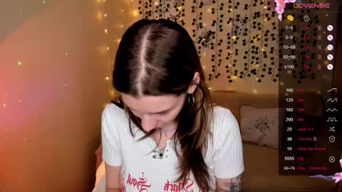 Lina online show from November 6, 9:15 am