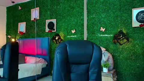 Lina  online show from November 10, 11:49 am