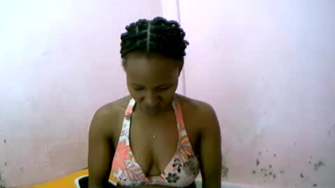 linah1123 online show from March 16, 7:12 am