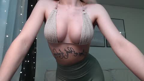 Lina online show from December 29, 2:00 pm