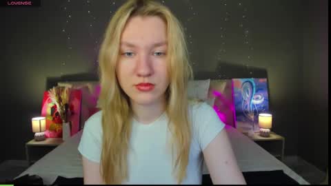linarayy online show from October 21, 9:24 am
