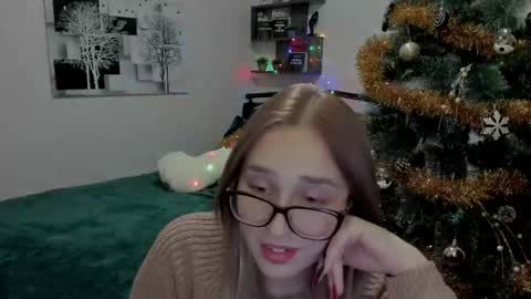 Snapshot of linatruly chatting on January 9, 8:33 pm Lina online show from January 9, 8:33 pm