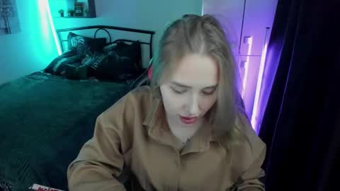 Snapshot of linatruly chatting on October 10, 9:31 pm Lina online show from October 10, 9:31 pm