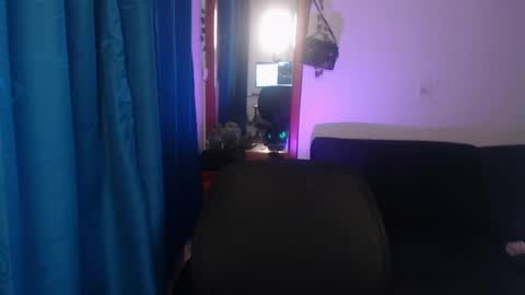 lincy_honeyy online show from October 7, 7:02 am