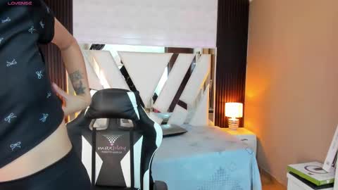  Linda  online show from September 15, 6:37 pm