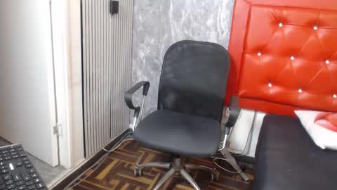 Linda online show from February 21, 12:39 pm