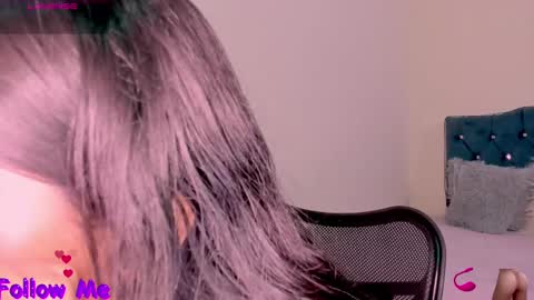 Snapshot of linda_alana chatting on January 25, 6:54 pm Alana online show from January 25, 6:54 pm