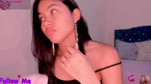 Snapshot of linda_alana chatting on January 26, 5:34 pm Alana online show from January 26, 5:34 pm