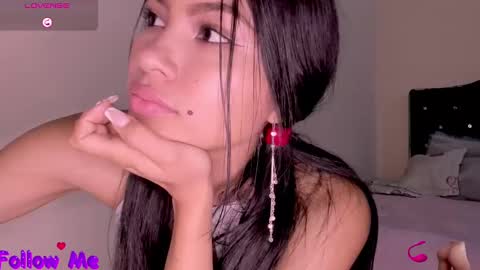 Snapshot of linda_alana chatting on January 21, 5:09 pm Alana online show from January 21, 5:09 pm