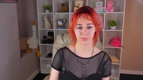 Linda online show from December 2, 9:44 am