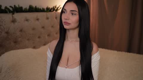 Call me Linda online show from February 7, 4:46 pm