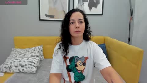 Snapshot of lindainsatiable chatting on February 9, 1:23 am Linda online show from February 9, 1:23 am