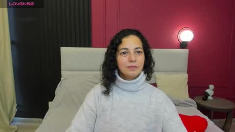 Snapshot of lindainsatiable chatting on September 25, 1:37 am Linda online show from September 25, 1:37 am