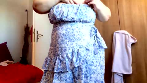 Snapshot of lindalovesexy chatting on September 19, 7:18 am Linda online show from September 19, 7:18 am