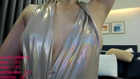 lindamei online show from November 11, 6:05 pm