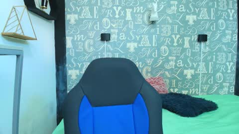  Lindsey  online show from October 24, 2:13 pm