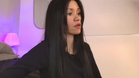 aleja online show from December 11, 8:50 pm