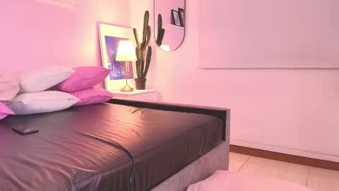 aleja online show from January 3, 7:39 pm