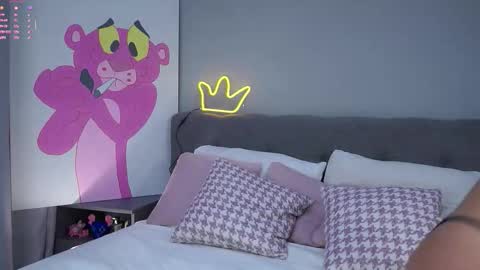 Amelia online show from December 3, 1:19 am