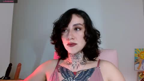 Snapshot of lisa_avila_ chatting on March 4, 2:27 am Lisa online show from March 4, 2:27 am