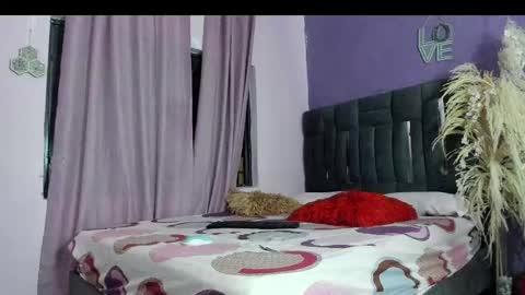 Snapshot of lisa_mahun72 chatting on February 7, 1:47 am Lisa online show from February 7, 1:47 am