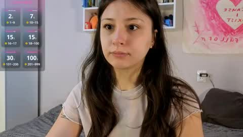 Lisa online show from April 10, 8:09 am