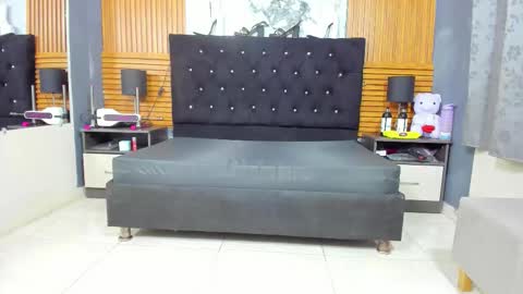 lisa_sweetas online show from November 16, 7:36 pm