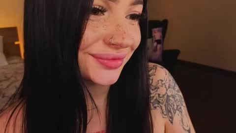 lisaaaliss online show from April 26, 1:42 pm