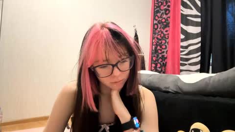 Aileen online show from May 5, 7:22 am