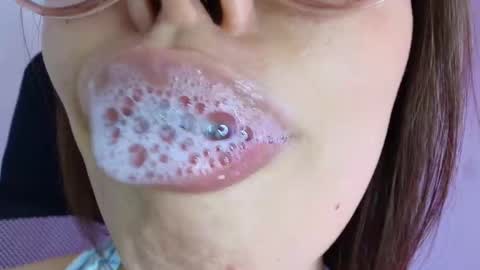 Lisbet online show from November 9, 2:13 pm