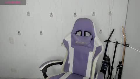 Lissa Kim  online show from February 16, 12:16 pm