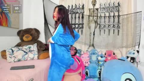 lissa_petitee online show from November 1, 2:48 am