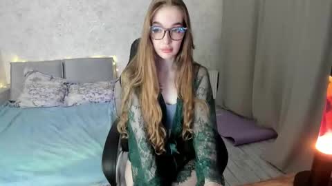 Snapshot of lissacain chatting on September 14, 4:16 pm Lissa online show from September 14, 4:16 pm