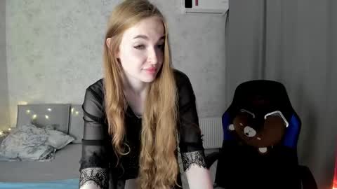 Snapshot of lissacain chatting on September 13, 2:58 pm Lissa online show from September 13, 2:58 pm