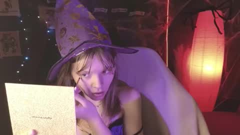 Snapshot of litabrom chatting on October 20, 2:25 am Lena online show from October 20, 2:25 am