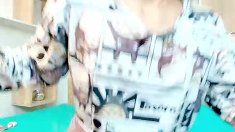 Maddy online show from June 9, 3:11 pm